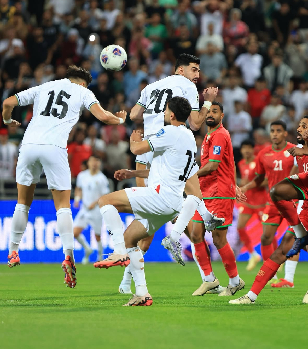 بعد التعادل الإيجابي المنتخب العمامي إلى الملحق المؤهل لكأس العالم على حساب المنتخب الفلسطيني